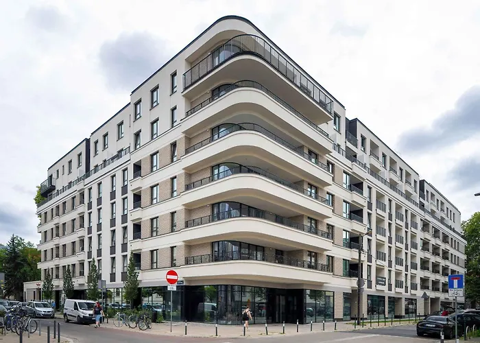 Lejlighed Spacious And Cosy In With Parking, Desk And Balcony By Renters *